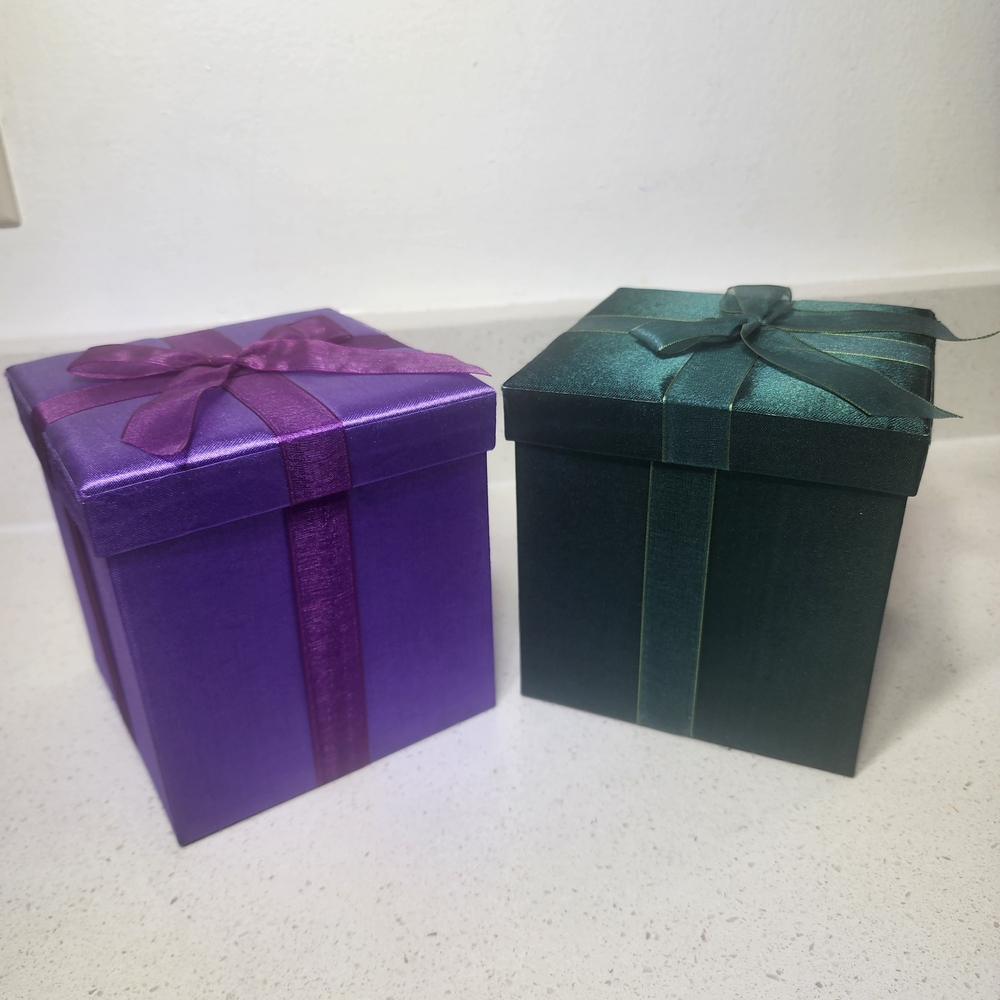 Set Of 2 Luxury Gift Box Set.Purple and Green With Lids And Bows. Purple & Green